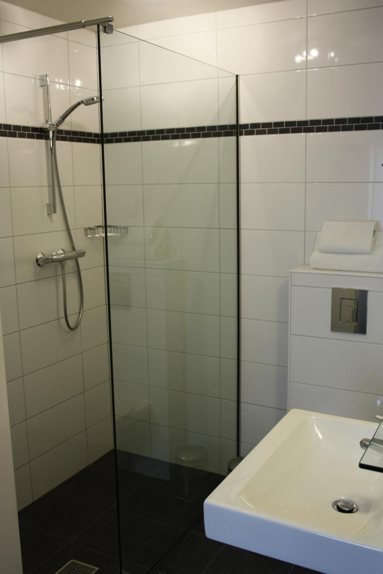 Hotel & Appartementen Royal Sas van Gent エクステリア 写真