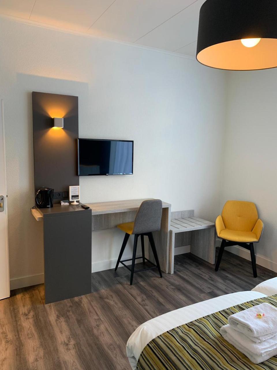 Hotel & Appartementen Royal Sas van Gent エクステリア 写真
